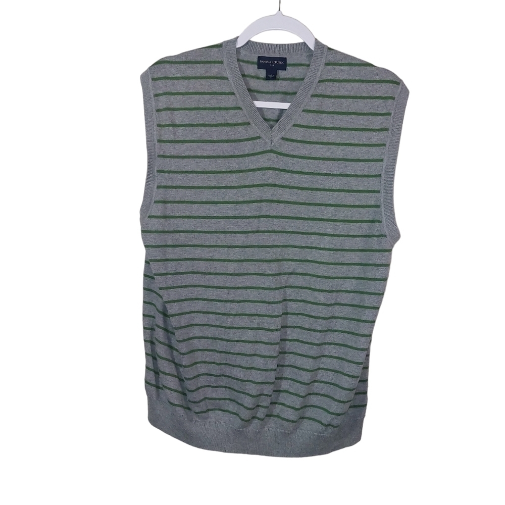 Banana Republic Ladies Sleeveless Casual Sweater Vest- size L